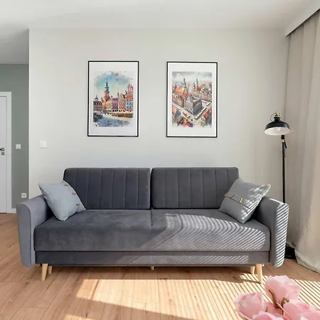 Apartment Bright Bulgarska With Parking Near Enea Stadium By Renters *
