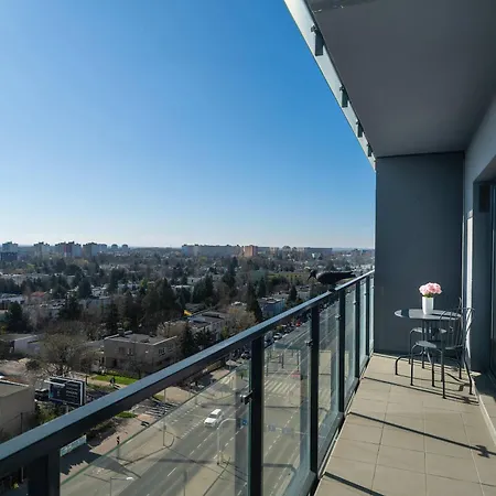 Апартаменты Bright Bulgarska With Parking Near Enea Stadium By Renters