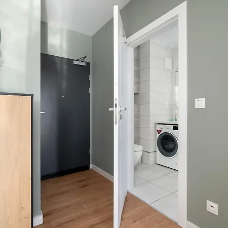 Апартаменты Bright Bulgarska With Parking Near Enea Stadium By Renters *