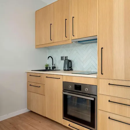 Bright Bulgarska With Parking Near Enea Stadium By Renters Апартаменты *